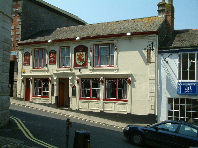 The Red Lion Inn, Helston. 29 May 2003.